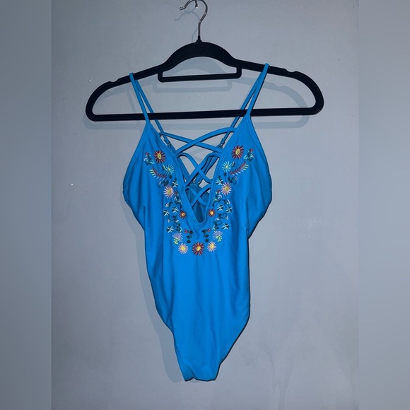 Gianni Bini Blue Floral One Piece Swimsuit - Picture 1 of 3